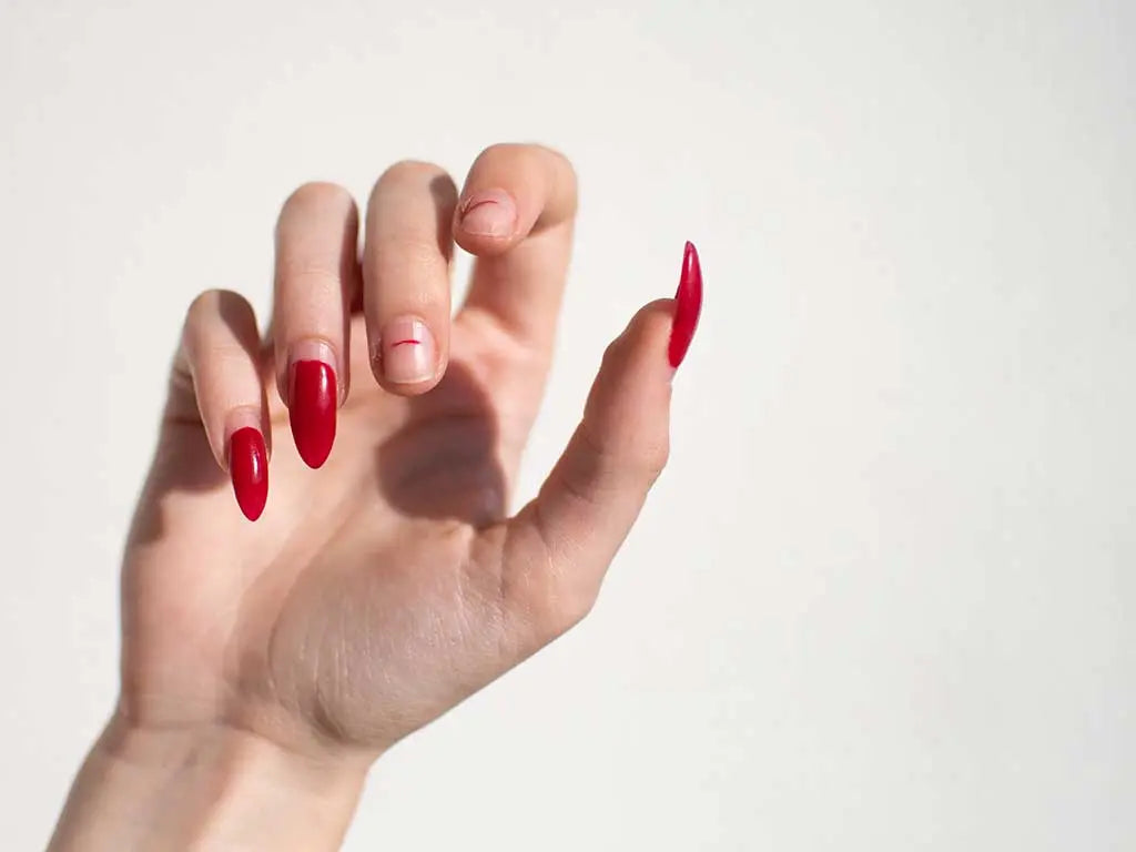 Comment-éviter-le-décollement-du-gel-et-du-vernis-semi-permanent OCIBEL