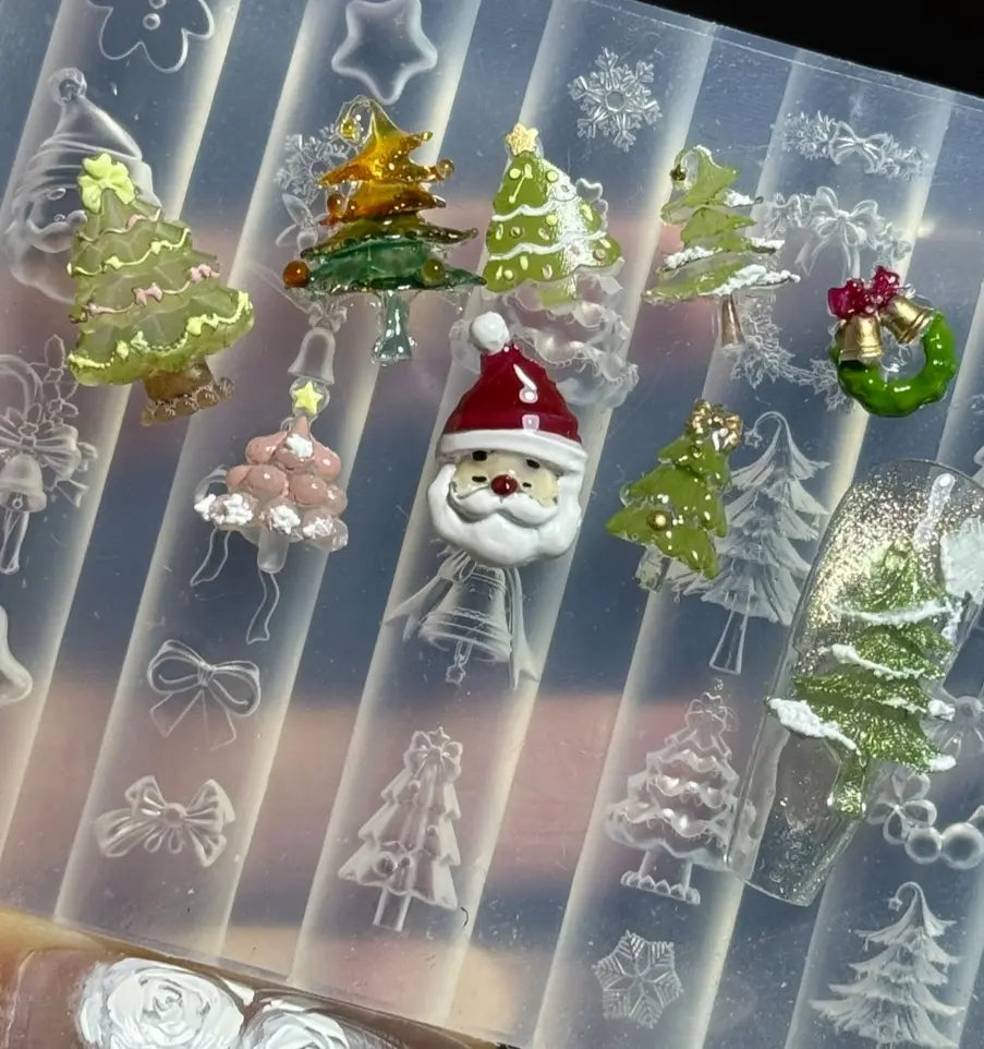 Moules silicone 3D Noël – Décorations Nail Art et résine 2 OCIBEL